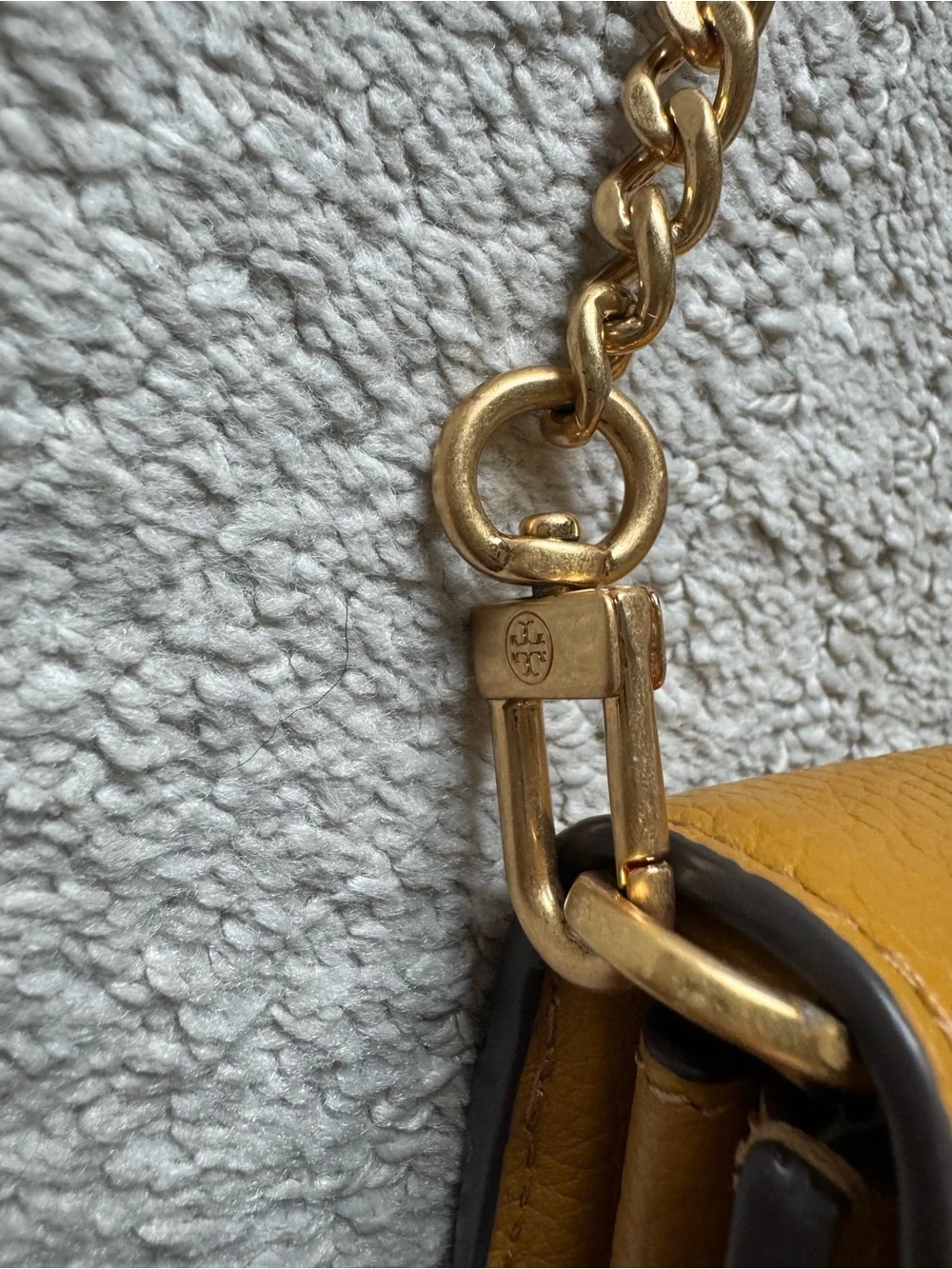 Tory Burch Pebbled Leather Crossbody Bag in Mustard Gold-Tone Logo
